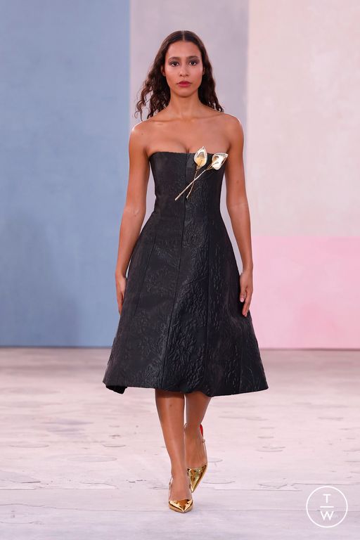 FW26 Carolina Herrera Look 40