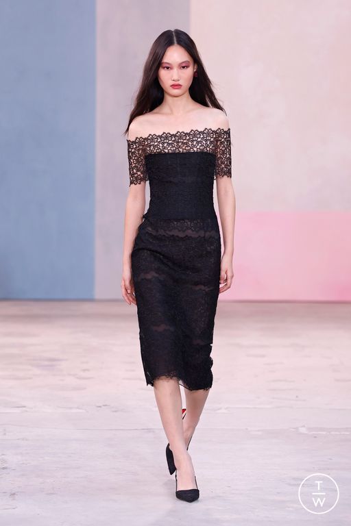 FW26 Carolina Herrera Look 50