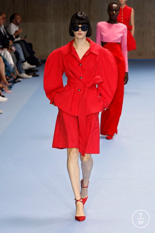 Spring-Summer 2025 Carolina Herrera Look 37