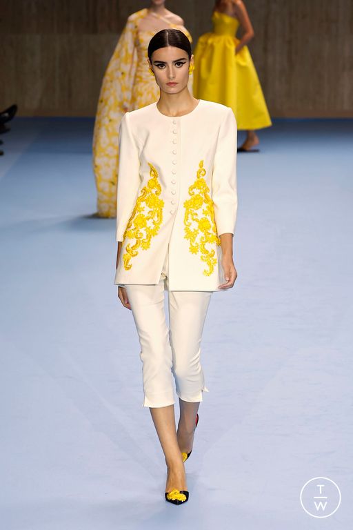 Spring-Summer 2025 Carolina Herrera Look 56