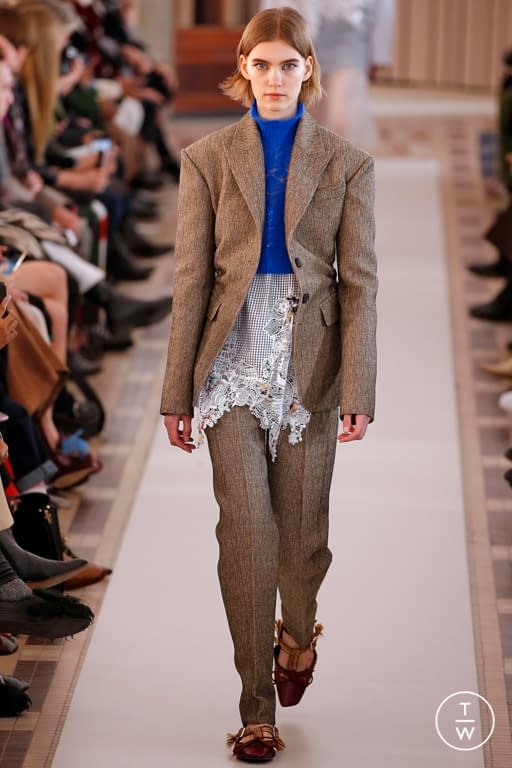 F/W 18 Carven Look 19
