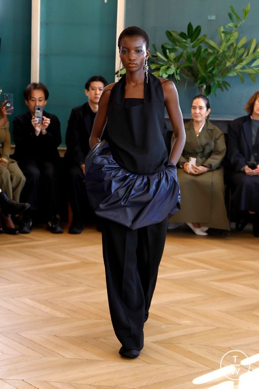 Spring-Summer 2025 Carven Look 23