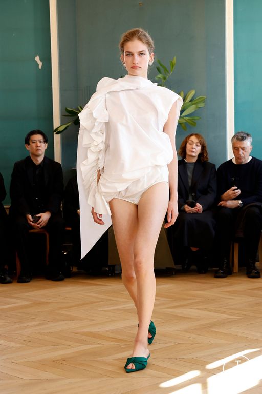 Spring-Summer 2025 Carven Look 34