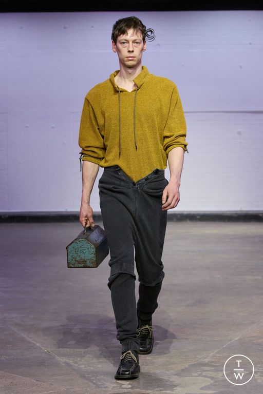 FW26 Central Saint Martins Look 15