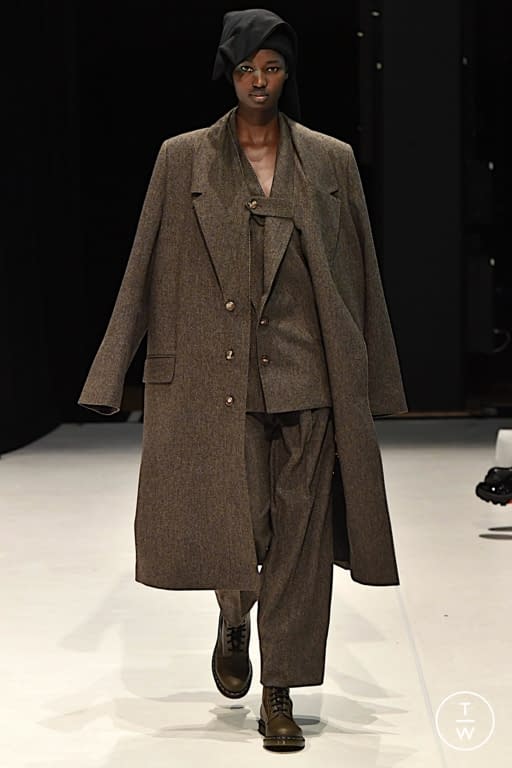 FW20 Chalayan Look 12