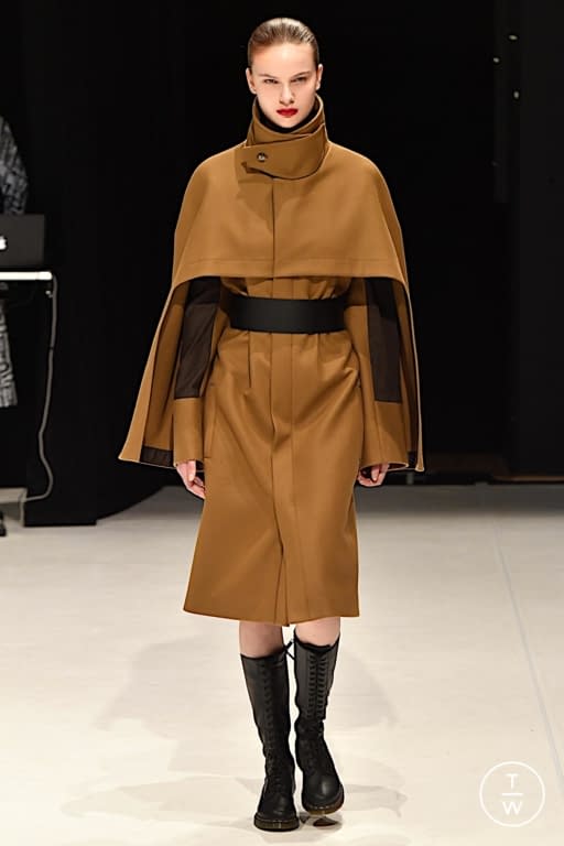 FW20 Chalayan Look 14