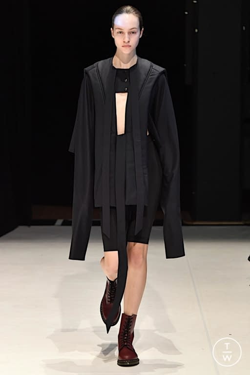 FW20 Chalayan Look 17