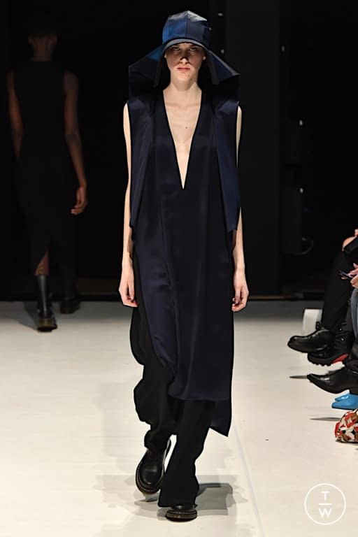 FW20 Chalayan Look 31