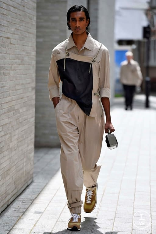 SS20 Chalayan Look 6