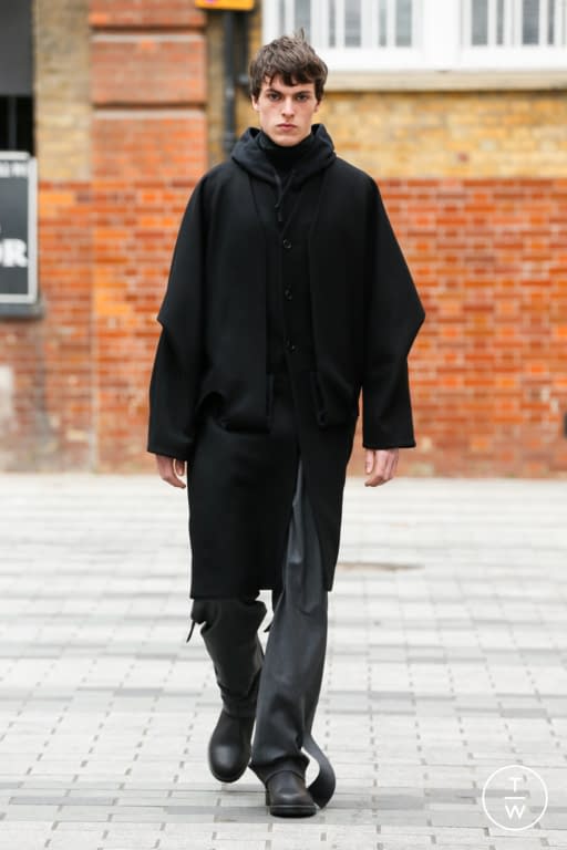 FW20 Chalayan Look 11