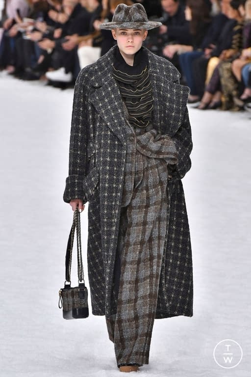 FW19 Chanel Look 3