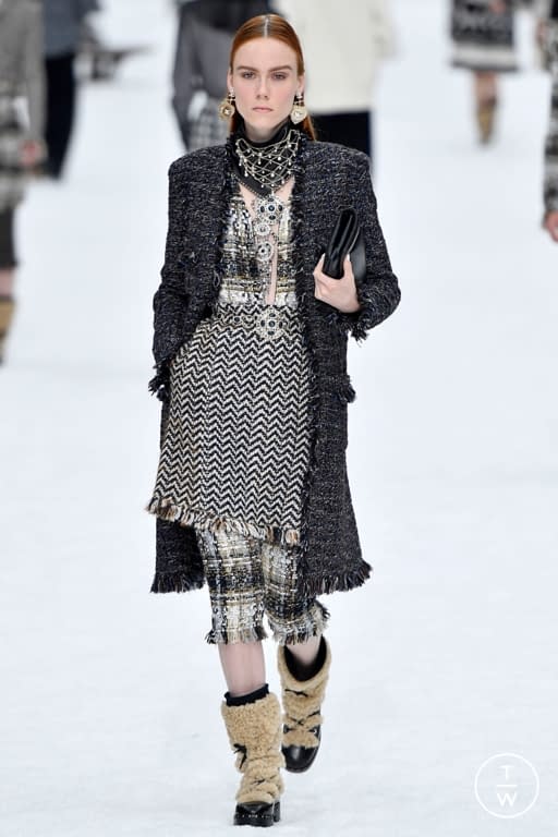 FW19 Chanel Look 18