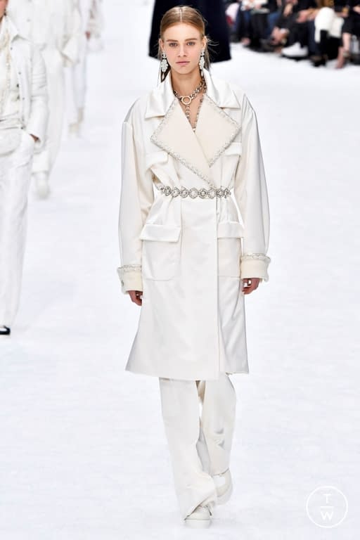 FW19 Chanel Look 62