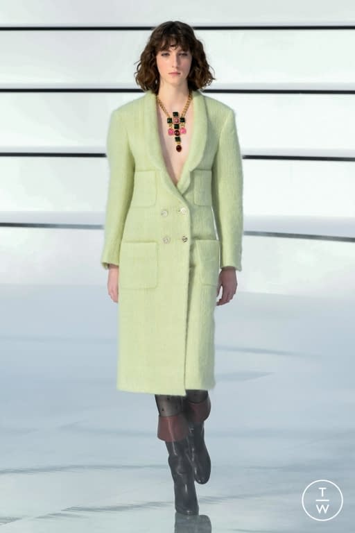 FW20 Chanel Look 3