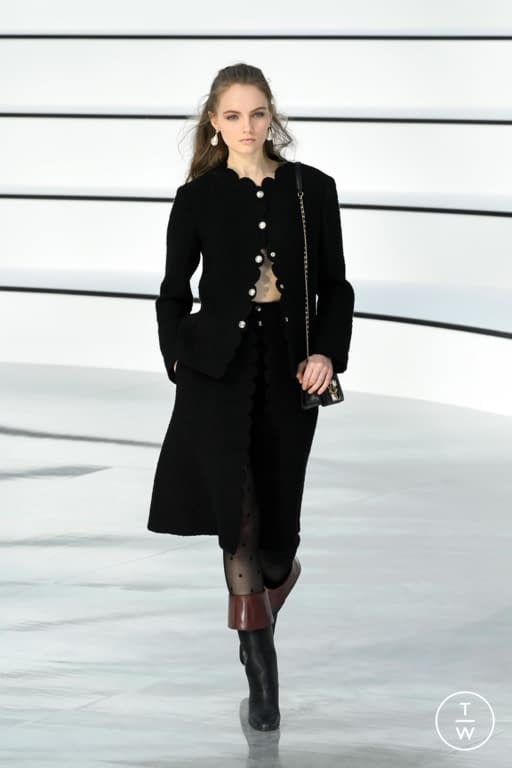 FW20 Chanel Look 11