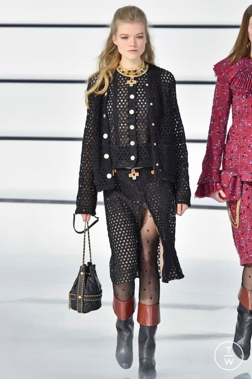 FW20 Chanel Look 26