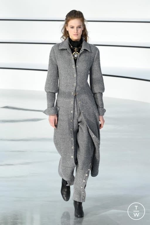 FW20 Chanel Look 29