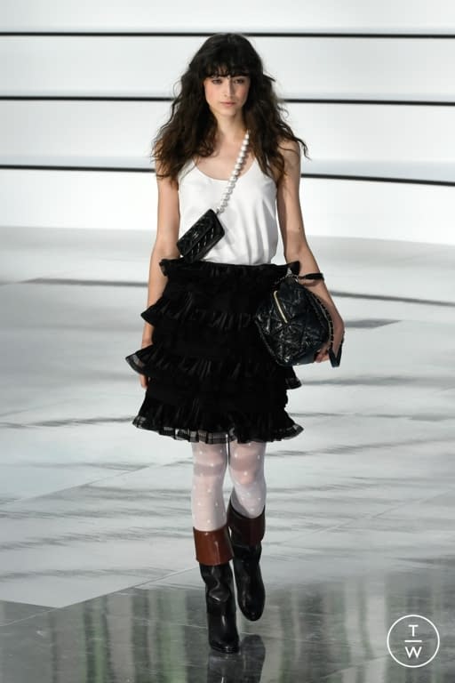 FW20 Chanel Look 42