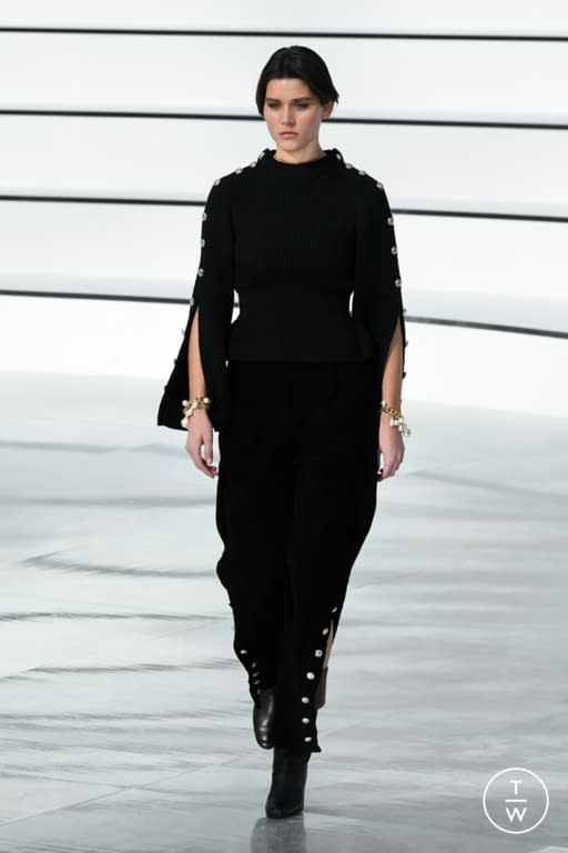 FW20 Chanel Look 50