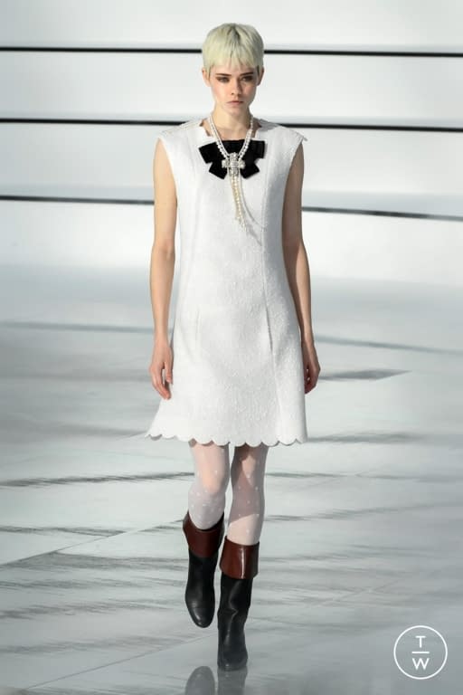FW20 Chanel Look 57