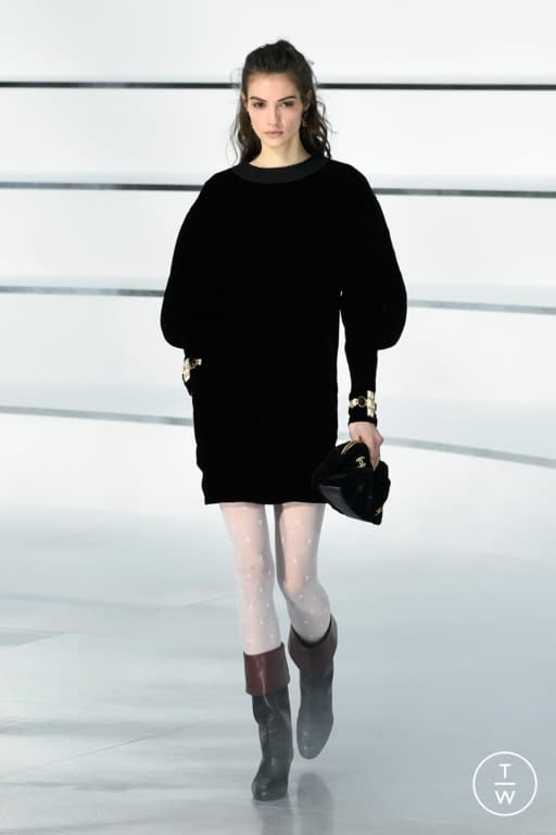FW20 Chanel Look 61