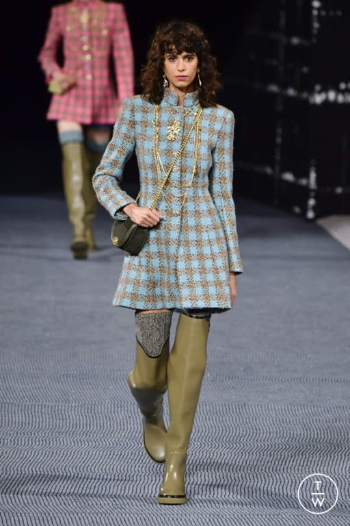 FW22 Chanel Look 3