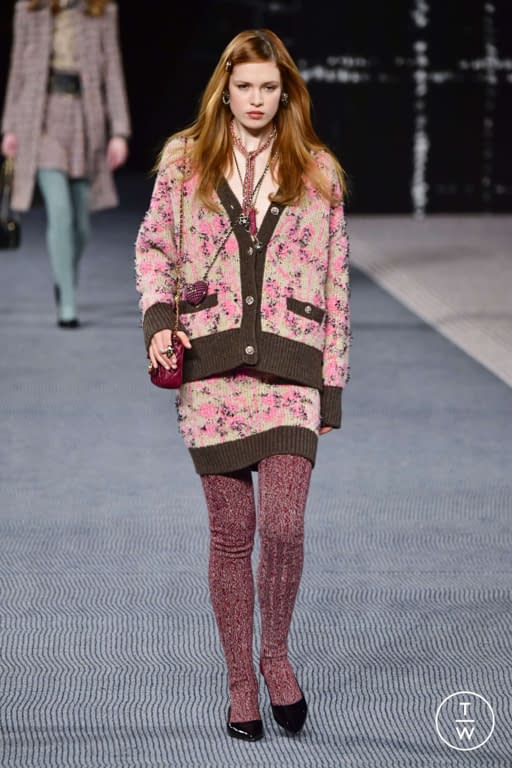 FW22 Chanel Look 12
