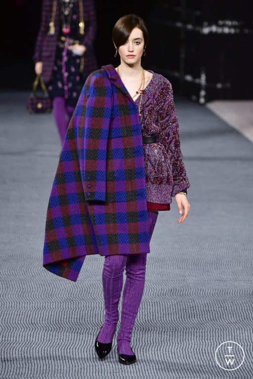 FW22 Chanel Look 15