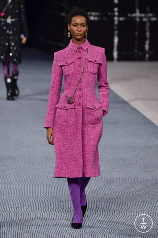 FW22 Chanel Look 21