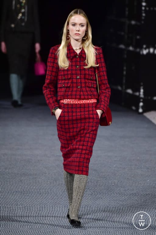 FW22 Chanel Look 38