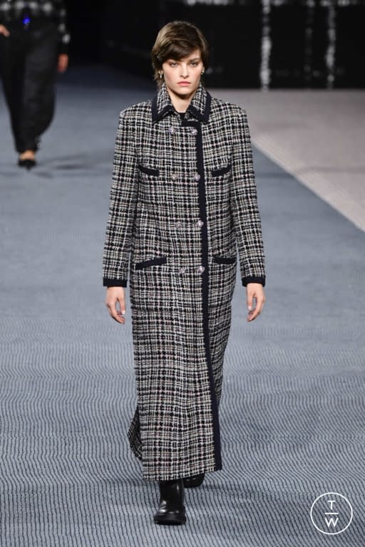 FW22 Chanel Look 42