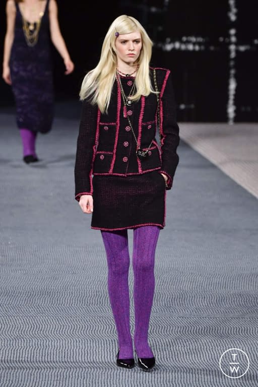 FW22 Chanel Look 46