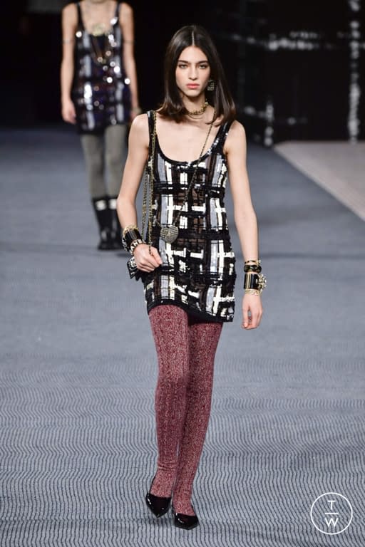 FW22 Chanel Look 55