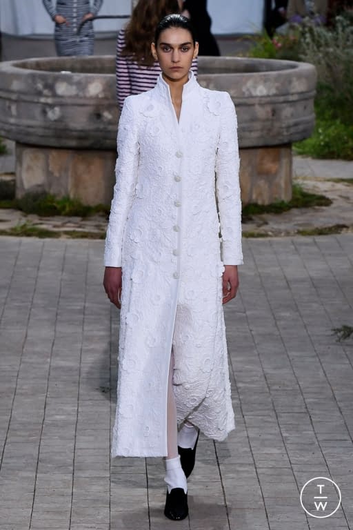 SS20 Chanel Look 23