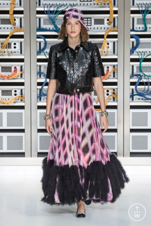S/S 17 Chanel Look 45
