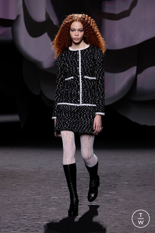 FW23 Chanel Look 16