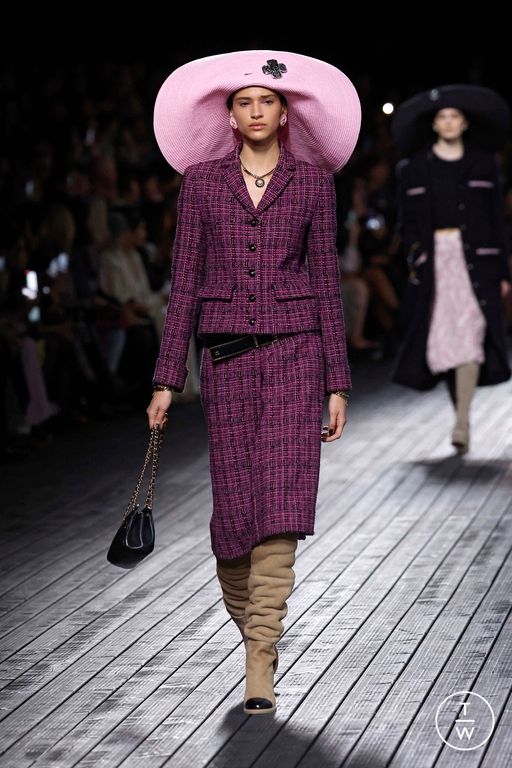FW24 Chanel Look 7