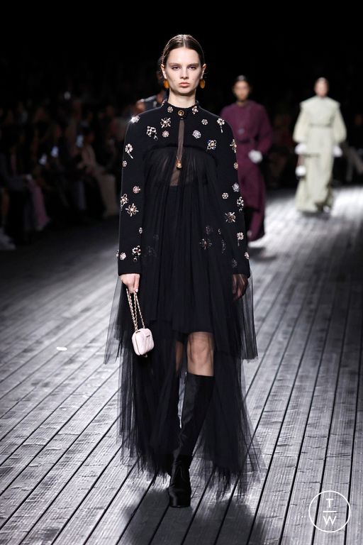 FW24 Chanel Look 56