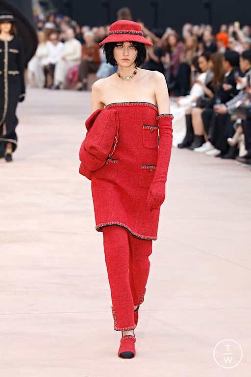 FW25 Chanel Look 25