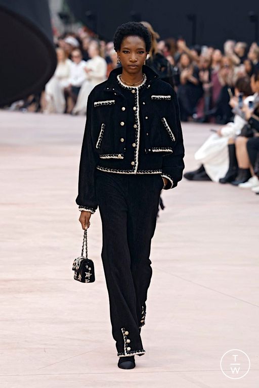 FW25 Chanel Look 31