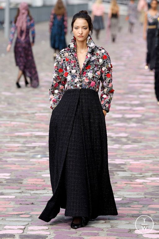 FW23 Chanel Look 31