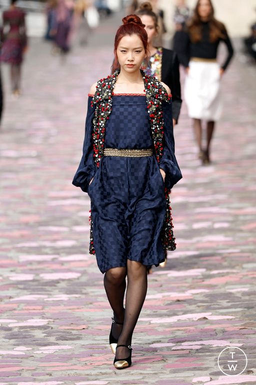 FW23 Chanel Look 36