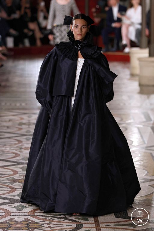 FW24 Chanel Look 1