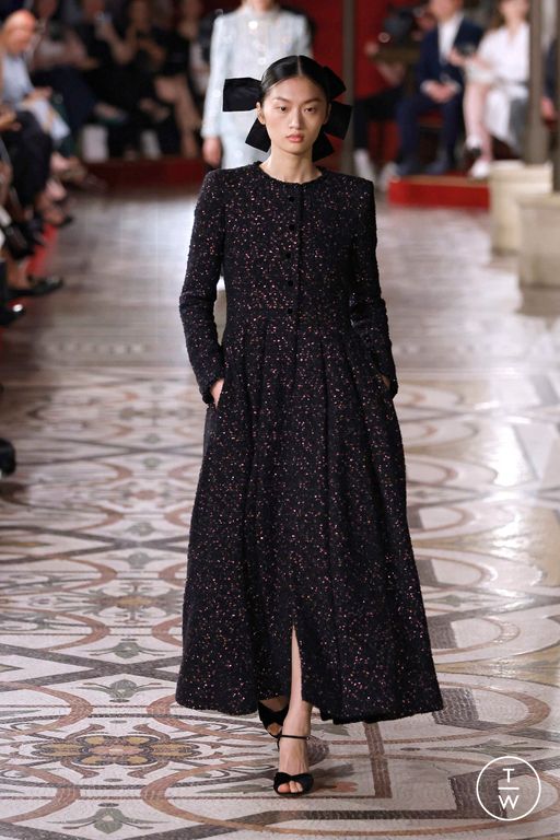 FW24 Chanel Look 21