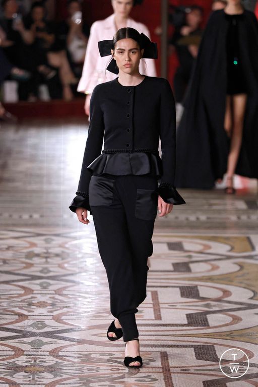 FW24 Chanel Look 31