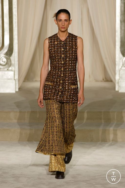 FW25 Chanel Look 25