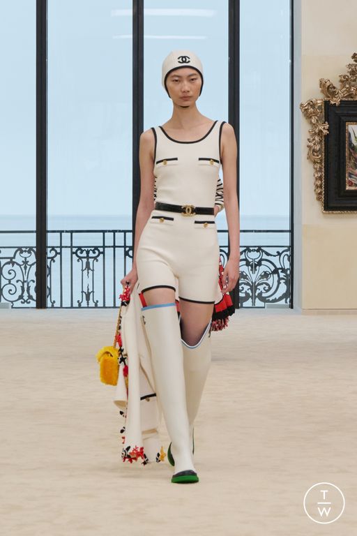 RS27 Chanel Look 12