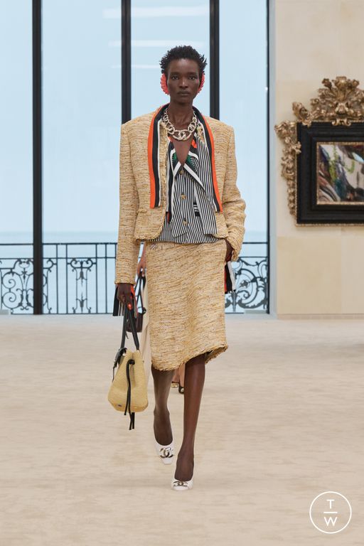 RS27 Chanel Look 38