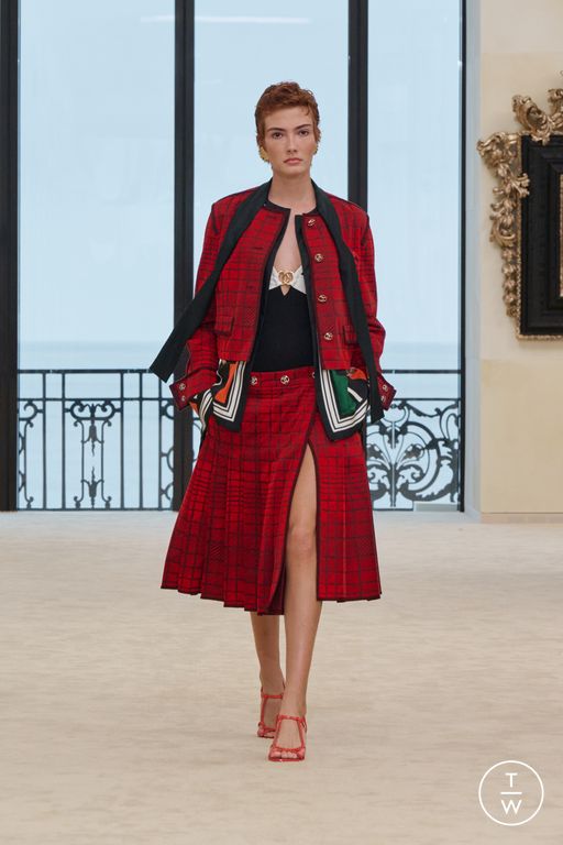 RS27 Chanel Look 46