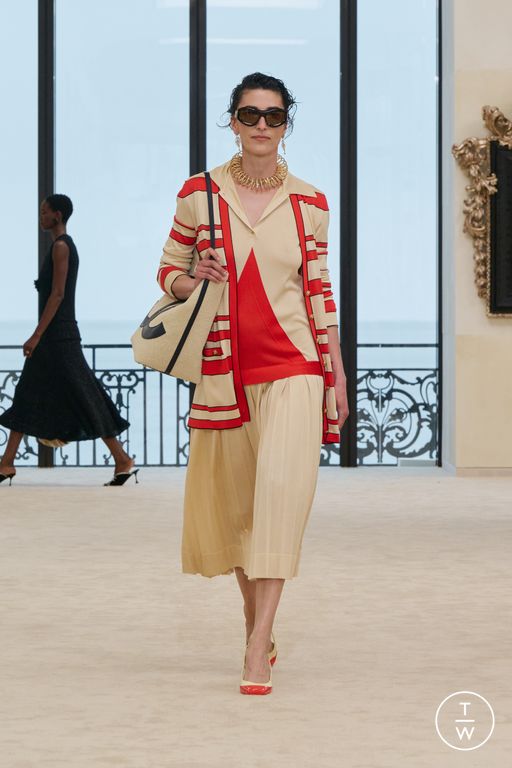 RS27 Chanel Look 47